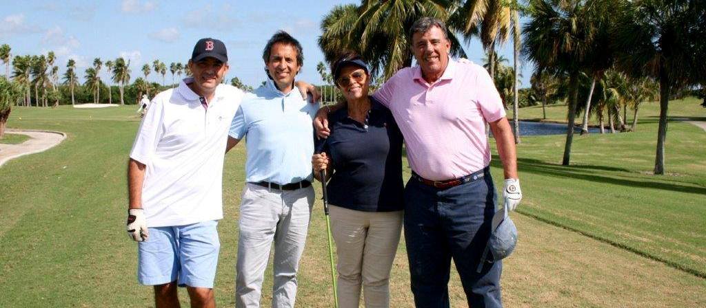 Sexto Torneo de Golf de ReachingU en Miami