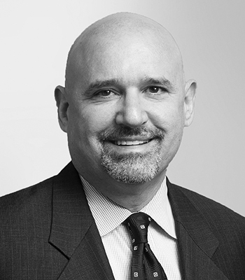 Carlos E. Martínez